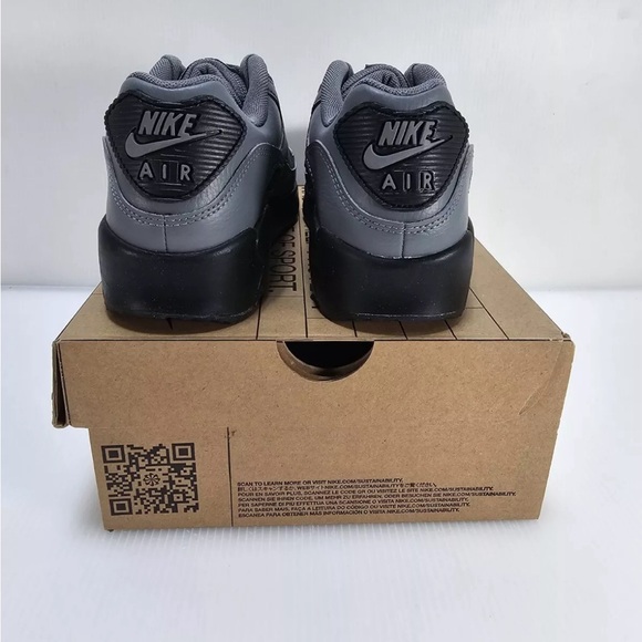 Nike Air Max 90 Next Nature 5Y | 6.5 Women’s Smoke Gray Grey FN7785-001 - Picture 6 of 7